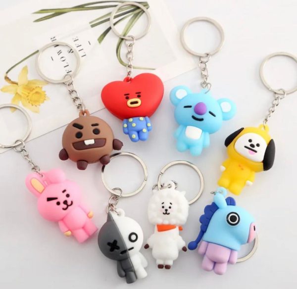 LLAVEROS DE GOMA BT21