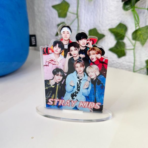 STAND DE ACRILICO STRAY KIDS