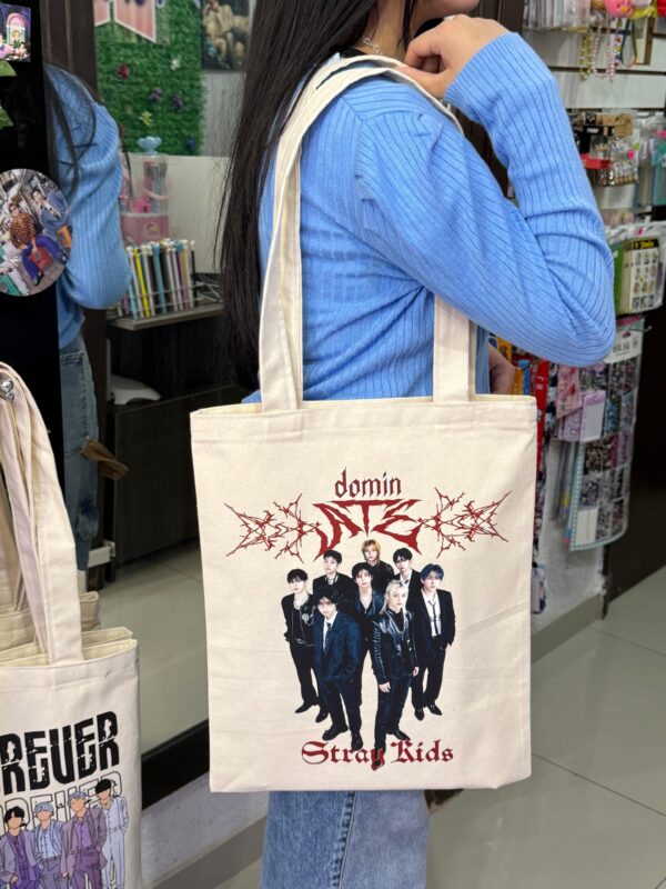 TOTE BAG "STRAY KIDS"