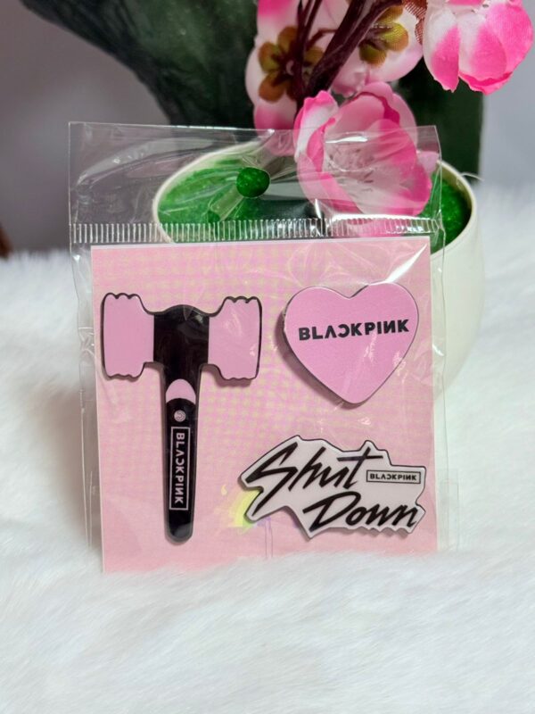 PINS GRUPOS K-POP (BTS, STRAY KIDS, TWICE, BLACK PINK, NCT DREAM, ASTRO, TXT, ENHYPEN) - Imagen 4
