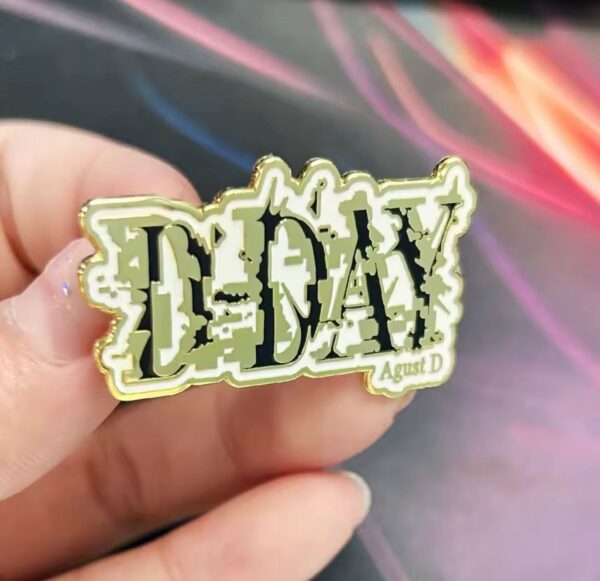 PIN D-DAY "SUGA"
