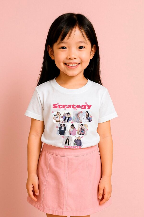 POLERA DE TWICE STRATEGY INFANTIL - Imagen 2